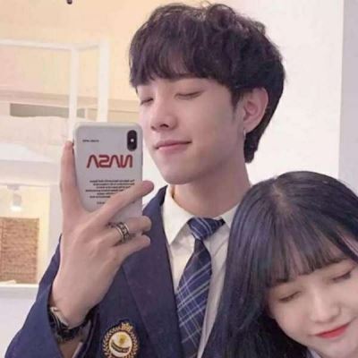 情侣头像一左一右始于初见止于终老 愿你被世界温柔以待图片