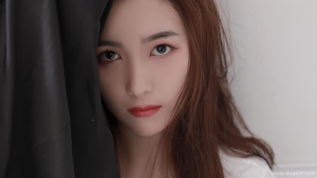 冷艳气质美女图片