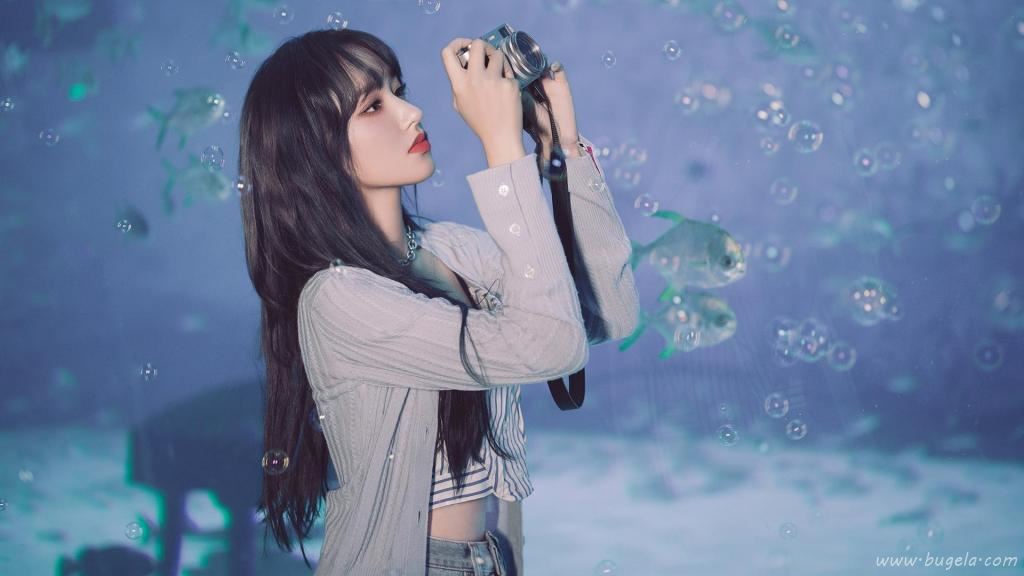 程潇水族馆甜美气质迷人写真图片
