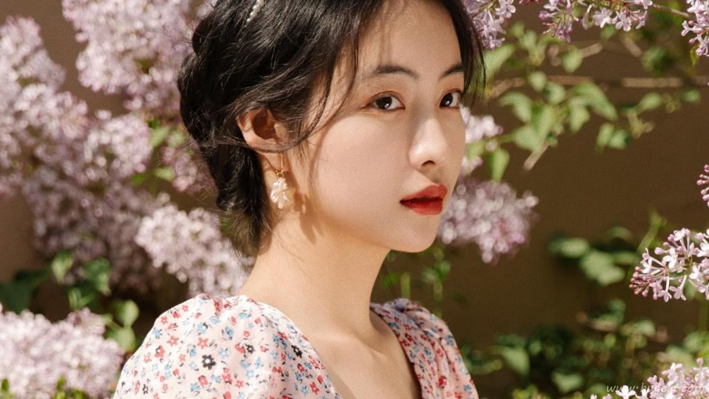 柔美温柔的美女图片