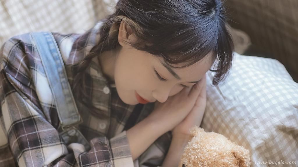 文艺气质十足的美女图片
