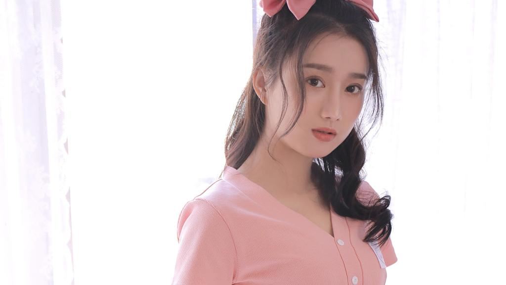 高颜值的小姐姐图片