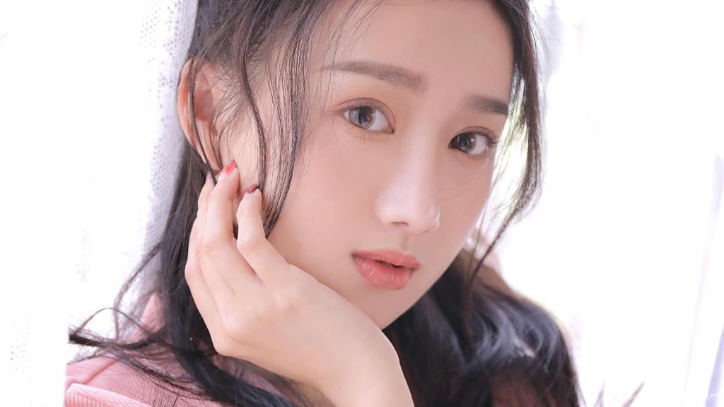 高颜值的小姐姐图片