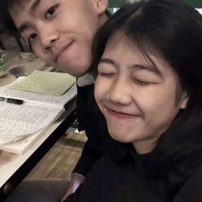 超甜情侣头像双人 情头甜死的那种一人一张分开图片