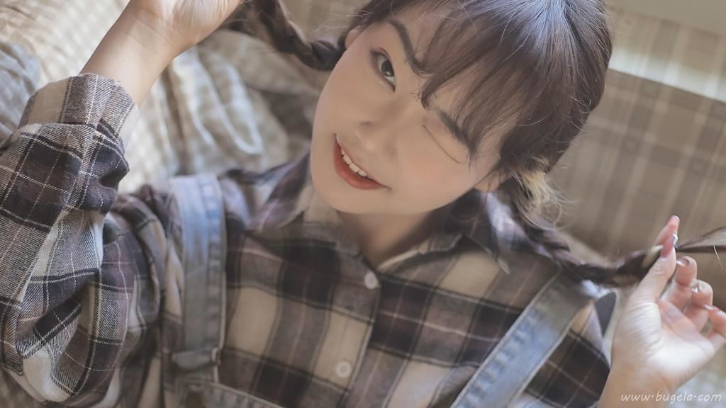 文艺气质十足的美女图片