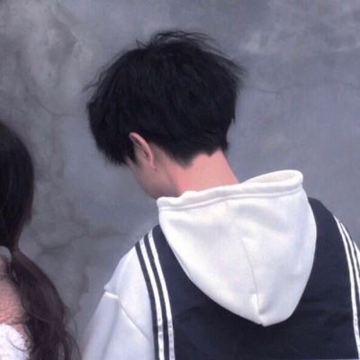 情侣头像清新真人一男一女 兔兔眼熟图片