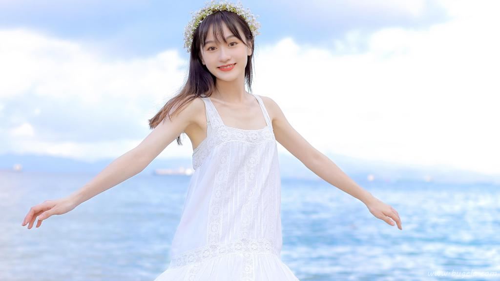 养眼小清新美女海边图片