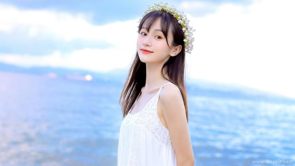 养眼小清新美女海边图片