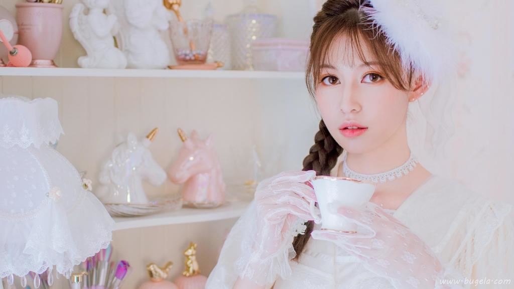 清新优雅美女气质图片