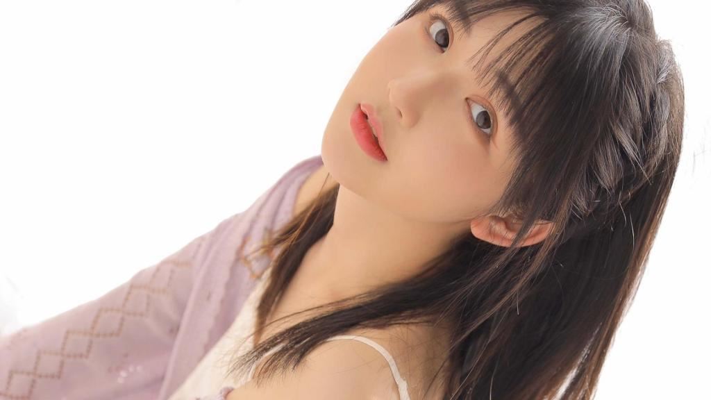 甜美美女居家图片