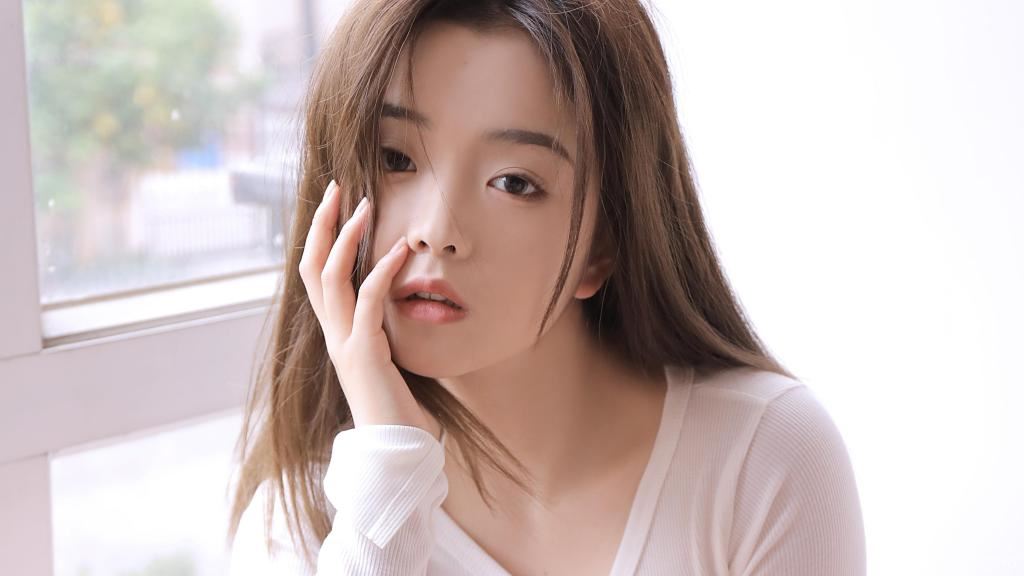 温婉气质美女图片