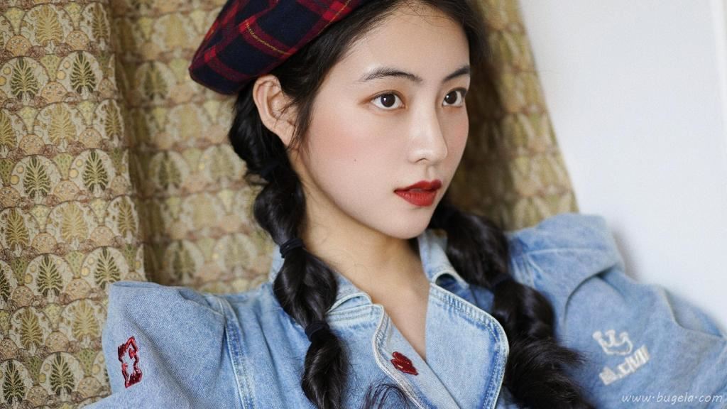 清甜牛仔美美女私房图片