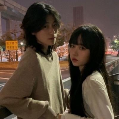 情侣头像一男一女夕阳,不想落入凡间图片