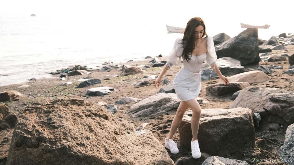 angelababy夏日海边写真 图片