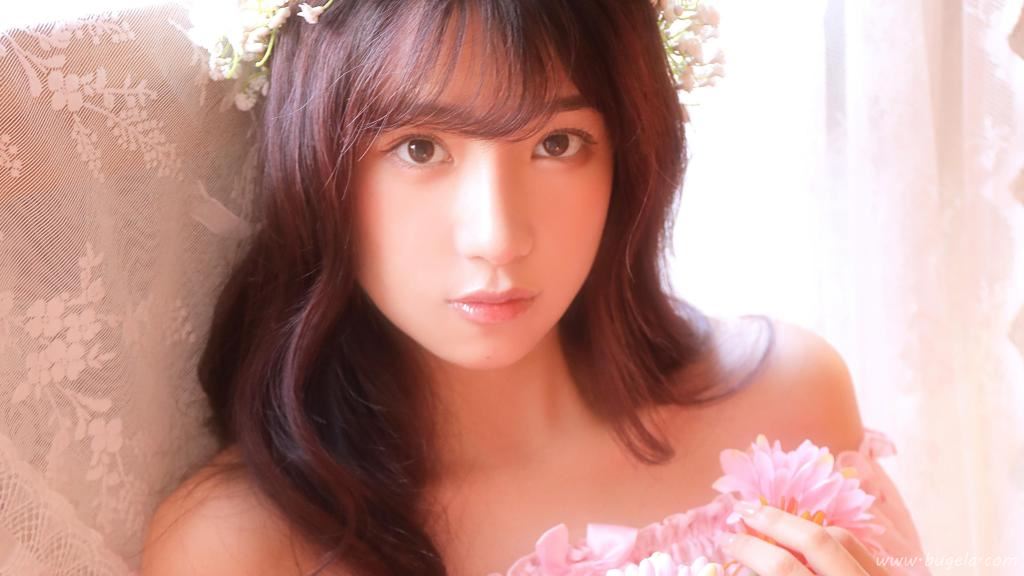 曼妙身材漂亮美女图片