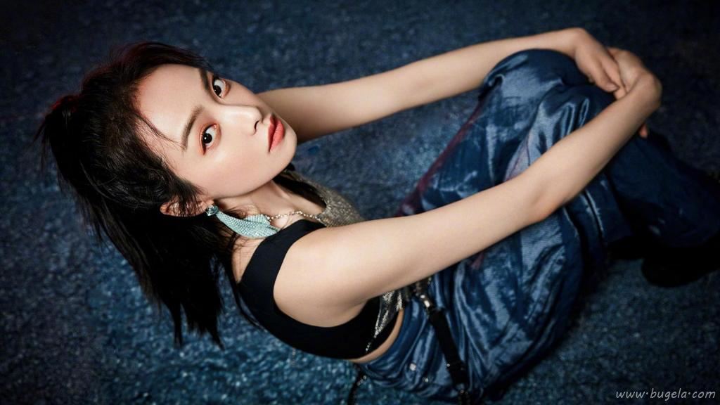宋茜闪耀摩登性感个人魅力写真图片