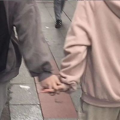 情侣头像清新真人一男一女 兔兔眼熟图片