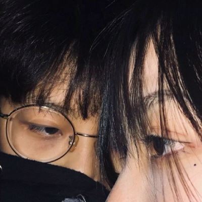 情侣头像我是你的眼卡通 来日方长图片