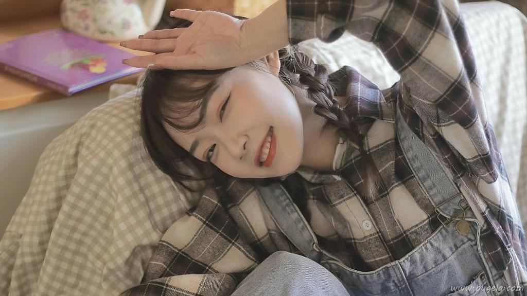 文艺气质十足的美女图片