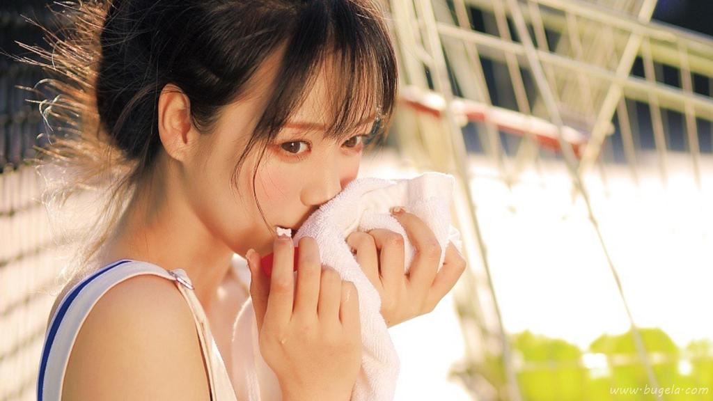 日系球场美女养眼图片