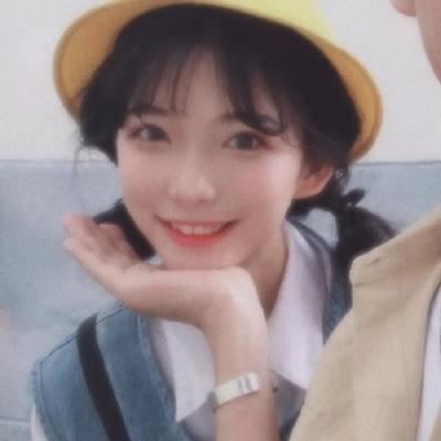 情侣一人一张分开,很难看出是情侣头像图片