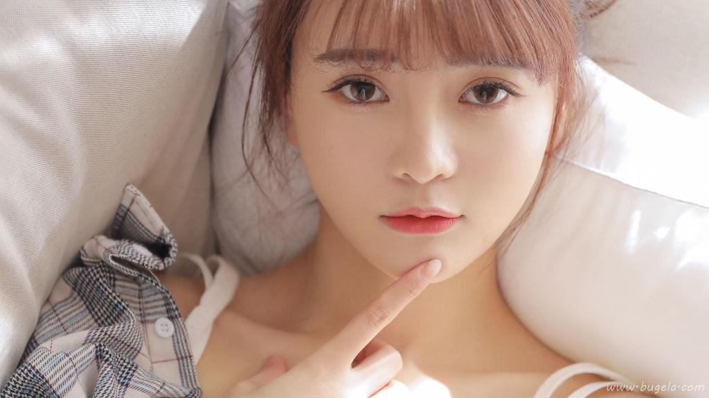 美女温婉气质迷人图片