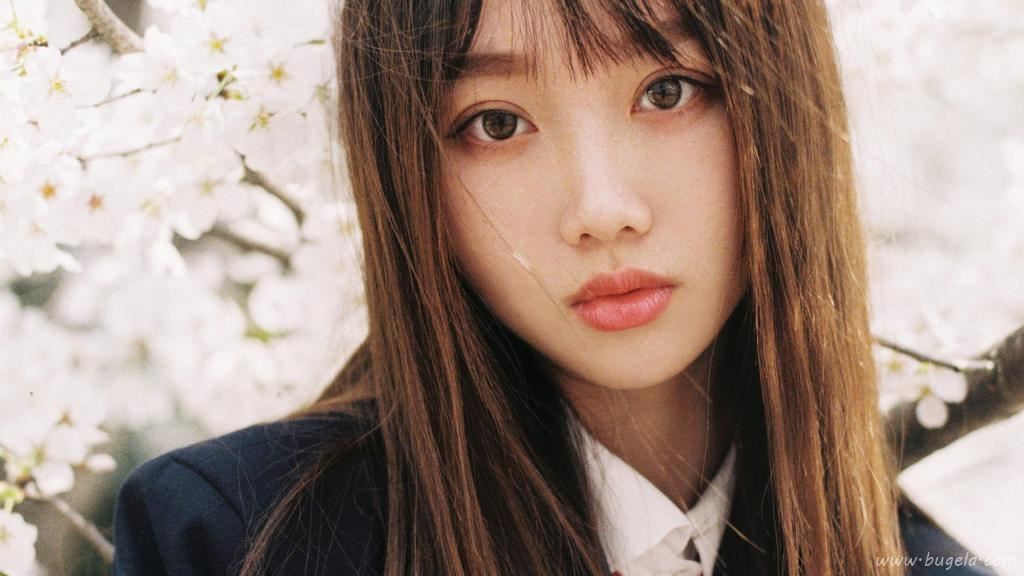 樱花下的美女日系图片