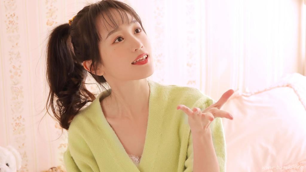 清纯甜美的小姐姐图片