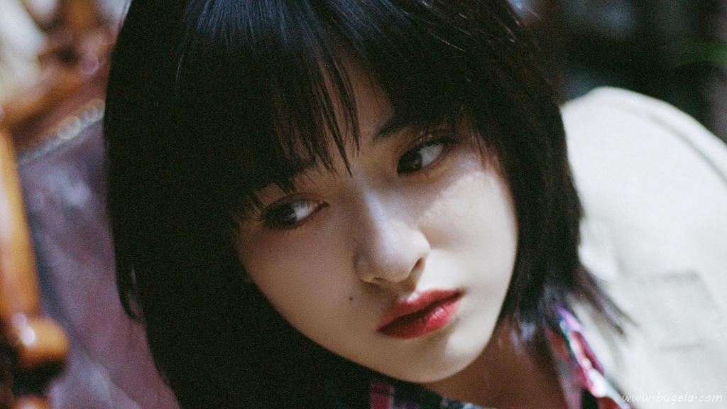 邻家少女沈月清新甜美元气迷人写真图片