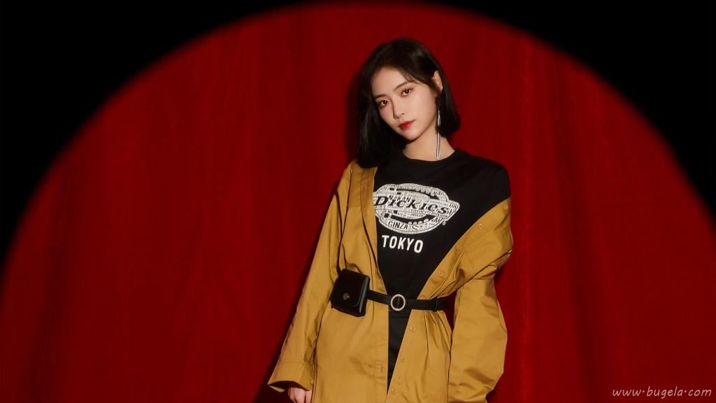 百变魔女许佳琪可爱搞怪写真图片