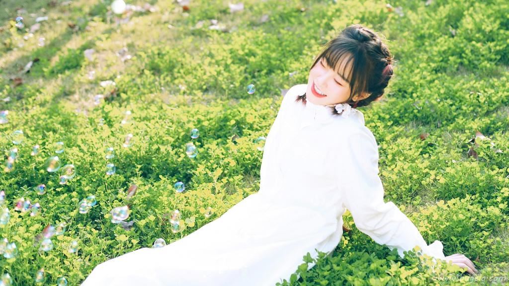 小姐姐清新梦幻图片