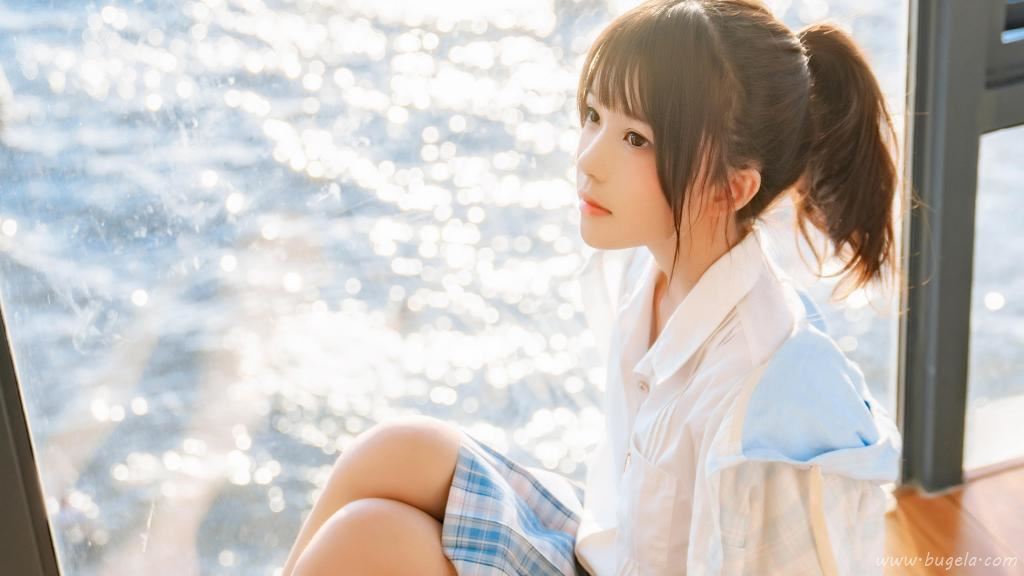 马尾美女清新唯美图片