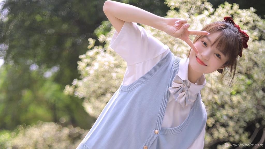 美女元气制服图片