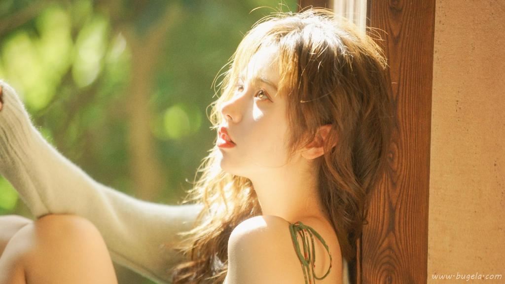 清新唯美迷人美女图片