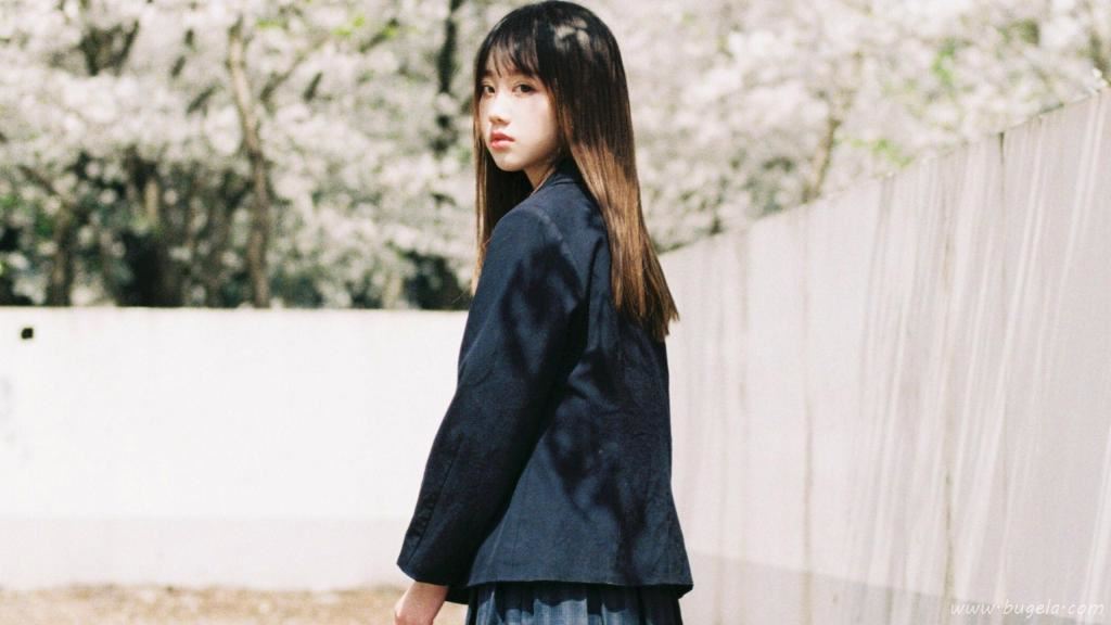 樱花下的美女日系图片
