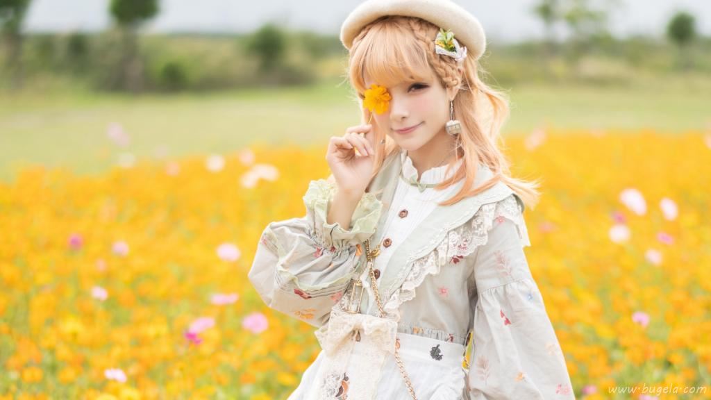 花田少女谢安然甜蜜可爱写真图片