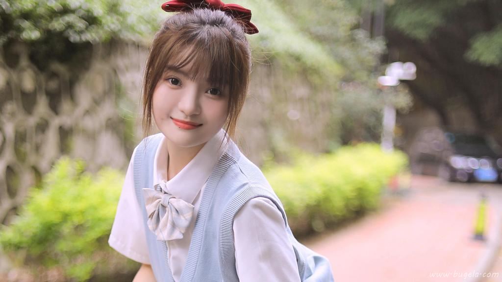 美女元气制服图片