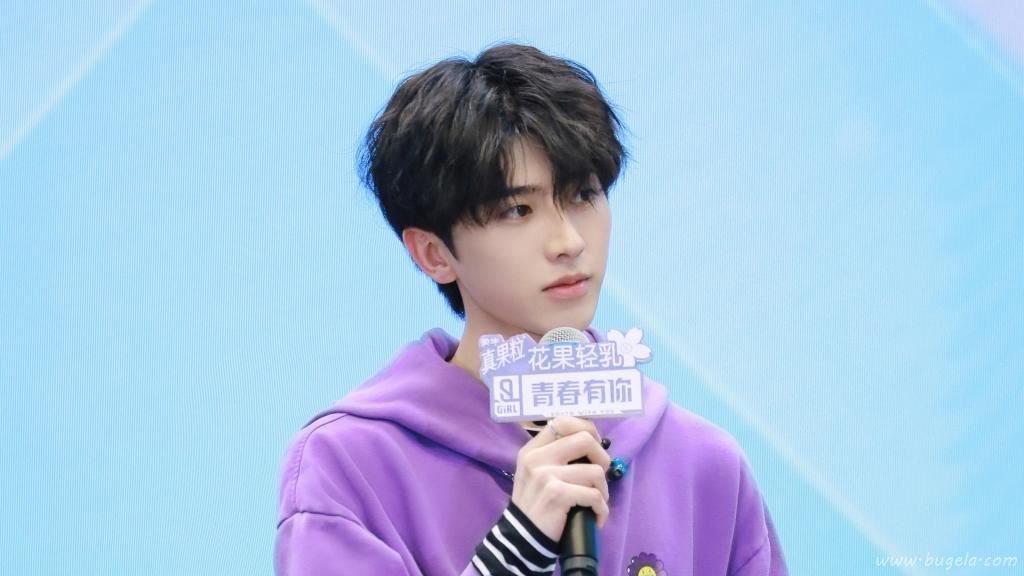 男神蔡徐坤青春有你PD形象图片