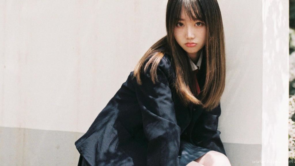 樱花下的美女日系图片