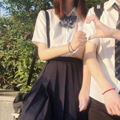 情侣头像下半身白色的JK制服 独一无二jk制服图片