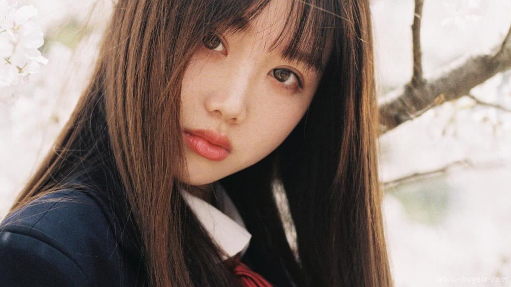 樱花下的美女日系图片
