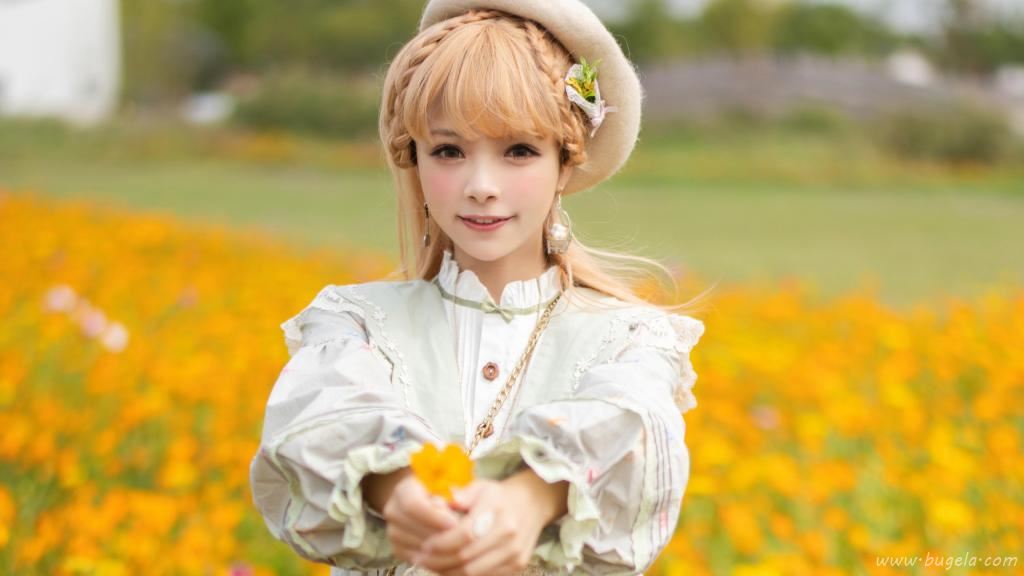 花田少女谢安然甜蜜可爱写真图片