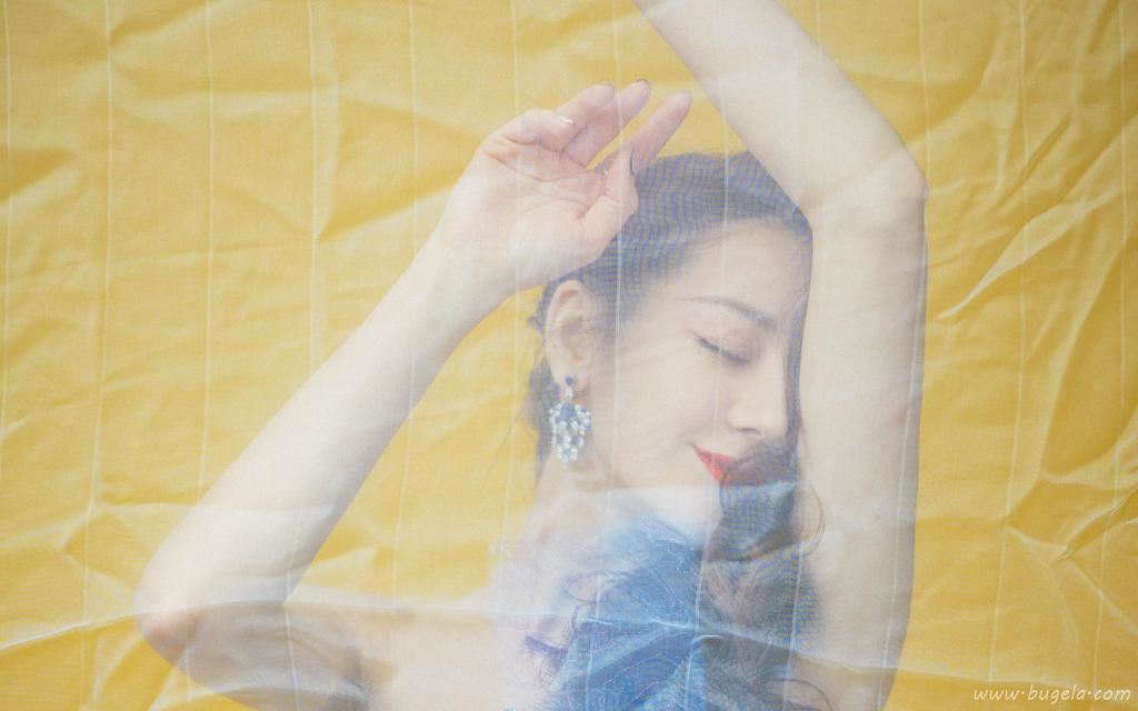 仙气少女迪丽热巴优雅性感白嫩妖娆撩人魅惑写真图片