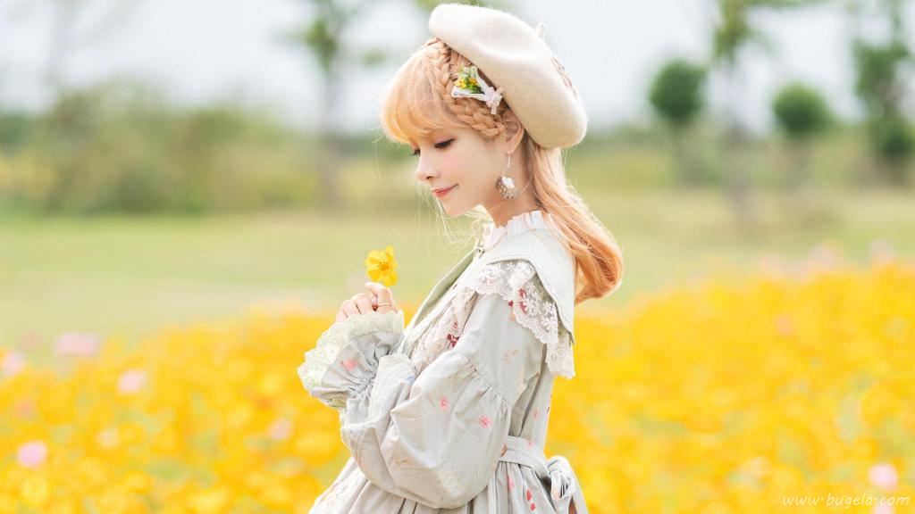 花田少女谢安然甜蜜可爱写真图片