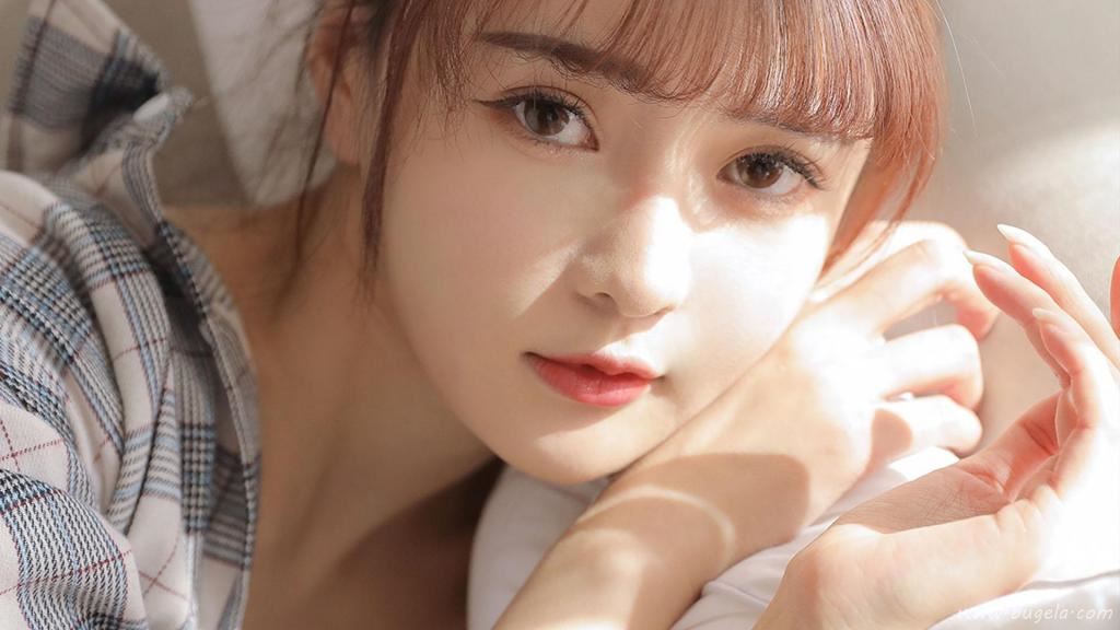 美女温婉气质迷人图片