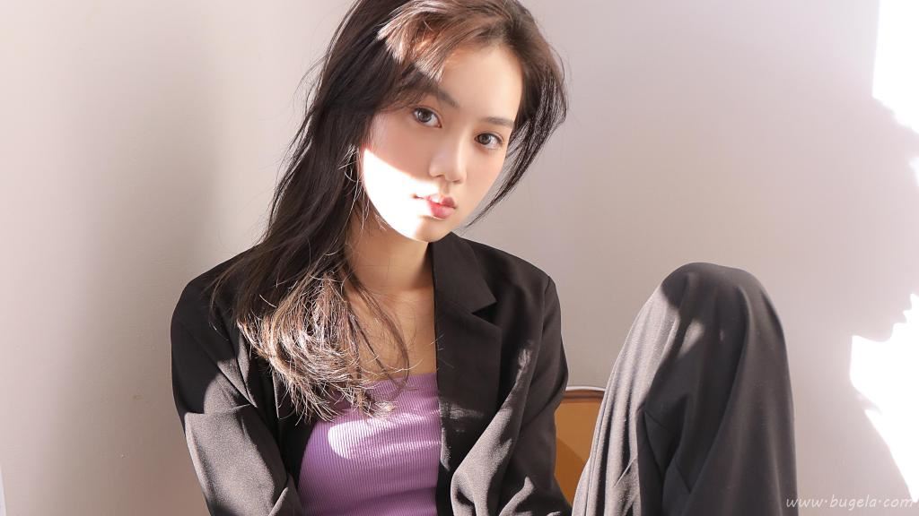 酷酷的韩系美女图片