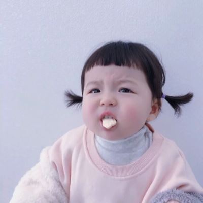 穿着睡衣的情侣头像小孩 丸子妹图片