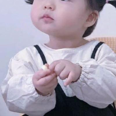 穿着睡衣的情侣头像小孩 丸子妹图片