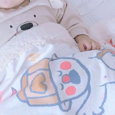 穿着睡衣的情侣头像小孩 丸子妹图片