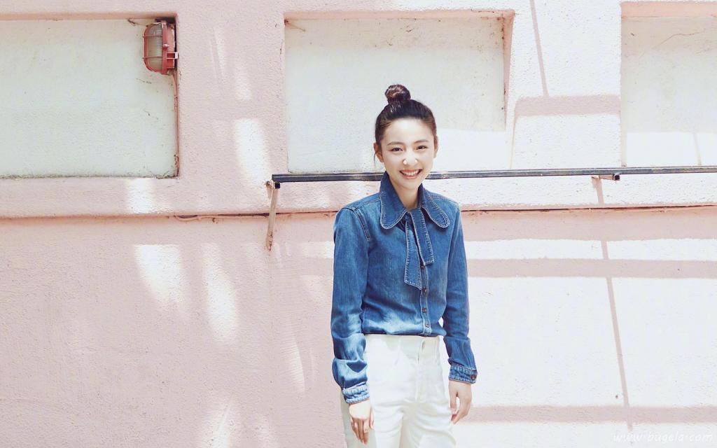 清秀靓丽女神吴倩时尚休闲牛仔街拍图片